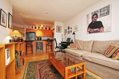 809 - 330 Adelaide St E, Condo with 1 bedrooms, 1 bathrooms and 0 parking in Toronto ON | Image 4