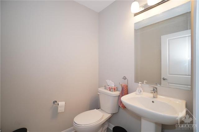 173 Bending Way, Townhouse with 3 bedrooms, 3 bathrooms and 2 parking in Ottawa ON | Image 16