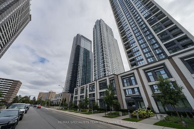 3529 - 5 Mabelle Ave, Condo with 2 bedrooms, 2 bathrooms and 1 parking in Toronto ON | Image 1