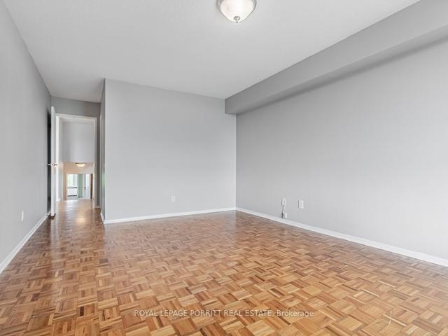 c19 - 284 Mill Rd, Condo with 2 bedrooms, 2 bathrooms and 1 parking in Toronto ON | Image 5