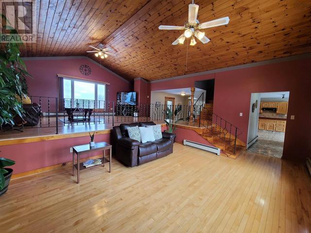 2202 Scotsburn Road, House detached with 5 bedrooms, 3 bathrooms and null parking in Pictou, Subd. A NS | Image 25