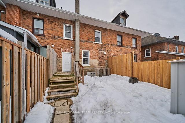18 Queen St, House attached with 3 bedrooms, 2 bathrooms and 2 parking in Kawartha Lakes ON | Image 27