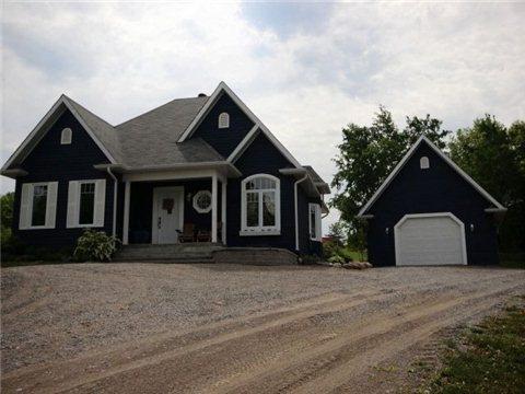 9815 Corkery Rd, House detached with 2 bedrooms, 2 bathrooms and 8 parking in Hamilton TP ON | Image 2