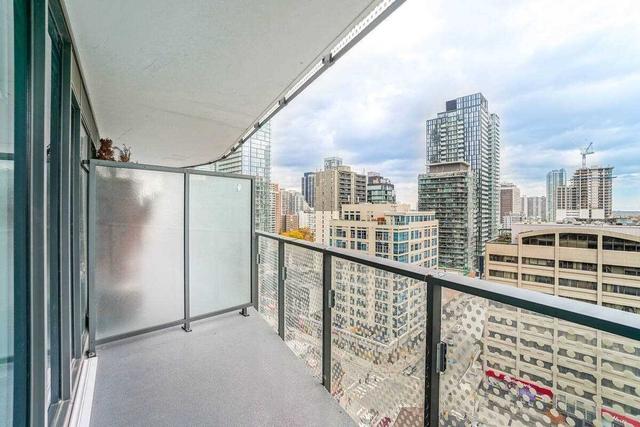1212 - 11 Wellesley St W, Condo with 0 bedrooms, 1 bathrooms and 0 parking in Toronto ON | Image 25