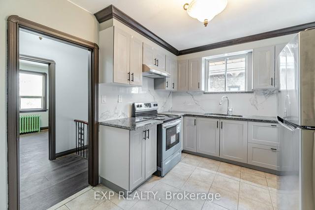 upper - 70 Spencer Ave, House detached with 2 bedrooms, 1 bathrooms and 2 parking in Toronto ON | Image 15