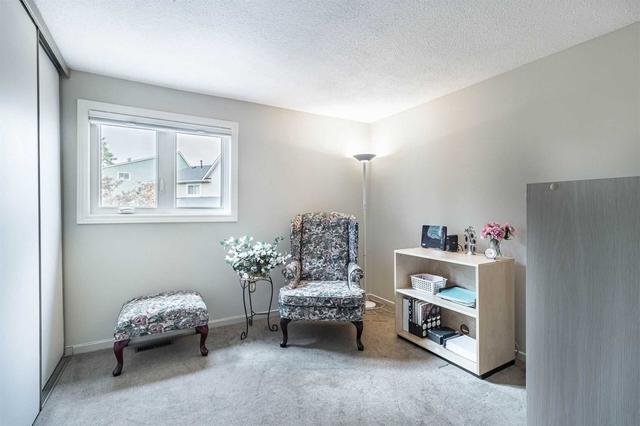 8 Millsborough Cres, House semidetached with 4 bedrooms, 2 bathrooms and 2 parking in Toronto ON | Image 10
