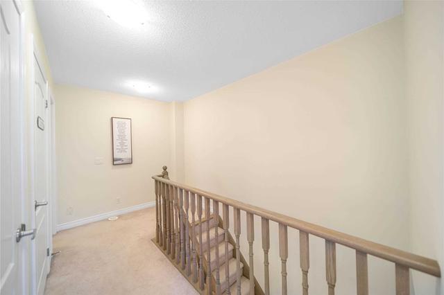 80 Nearco Cres, House attached with 2 bedrooms, 2 bathrooms and 3 parking in Oshawa ON | Image 20