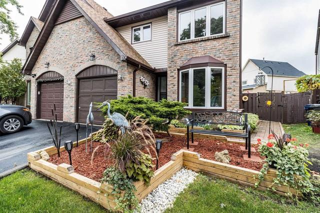 8 Millsborough Cres, House semidetached with 4 bedrooms, 2 bathrooms and 2 parking in Toronto ON | Image 1