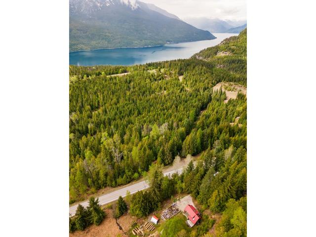 8788 Highway 6, House detached with 2 bedrooms, 2 bathrooms and null parking in Central Kootenay H BC | Image 68