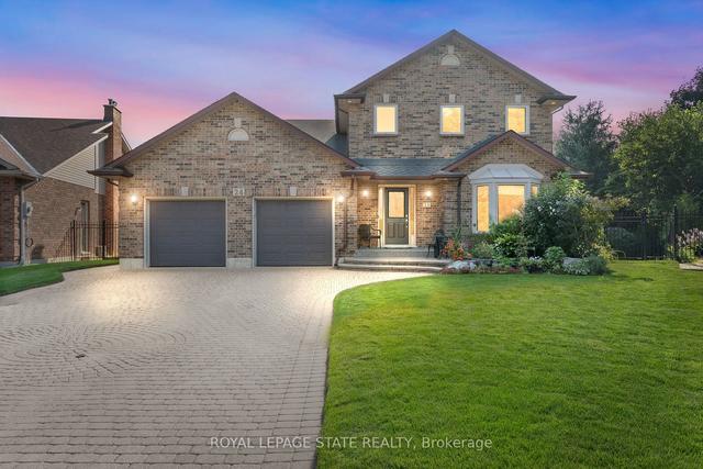 24 Concerto Crt, House detached with 4 bedrooms, 3 bathrooms and 6 parking in Hamilton ON | Image 1