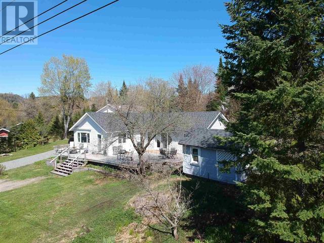 72 & 66 Harmony Beach Rd, House detached with 5 bedrooms, 2 bathrooms and null parking in Algoma, Unorganized, North Part ON | Image 24