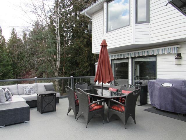 2198 Crestview Crescent, House detached with 5 bedrooms, 4 bathrooms and 3 parking in Castlegar BC | Image 45