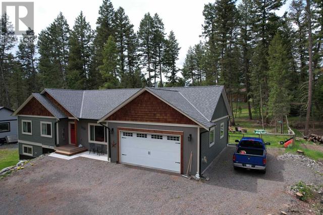 5356 Annaham Crescent, House detached with 5 bedrooms, 2 bathrooms and null parking in Columbia Shuswap F BC | Image 27