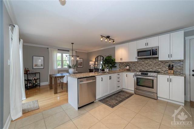 110 Cricket Crescent, House detached with 4 bedrooms, 2 bathrooms and 6 parking in Ottawa ON | Image 8