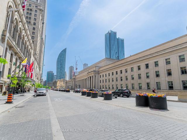 309 - 373 Front St W, Condo with 1 bedrooms, 1 bathrooms and 1 parking in Toronto ON | Image 1