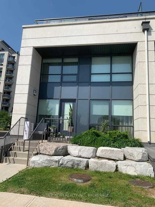 118 - 12 Woodstream Blvd, Townhouse with 2 bedrooms, 3 bathrooms and 1 parking in Vaughan ON | Image 1