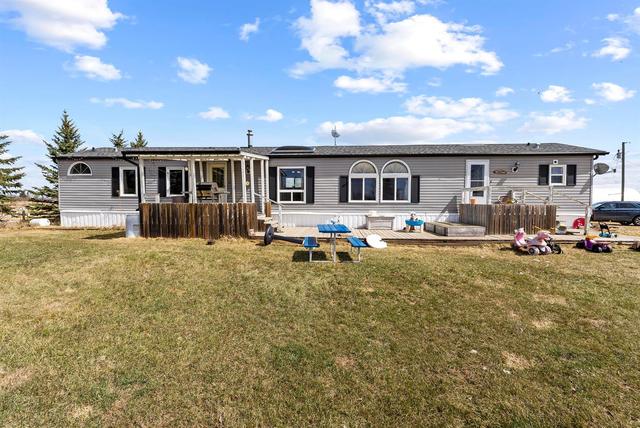 48057 Highway 21, House detached with 3 bedrooms, 2 bathrooms and null parking in Camrose County AB | Image 2