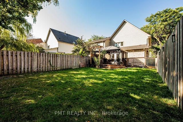 main - 7 Lafferty St, House detached with 3 bedrooms, 2 bathrooms and 3 parking in Toronto ON | Image 31