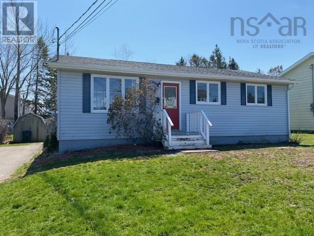 21 Viewville Street, House detached with 4 bedrooms, 2 bathrooms and null parking in Antigonish NS | Image 1