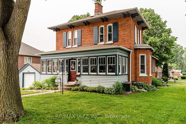 72 Ontario St, House detached with 3 bedrooms, 3 bathrooms and 5 parking in Clarington ON | Image 1