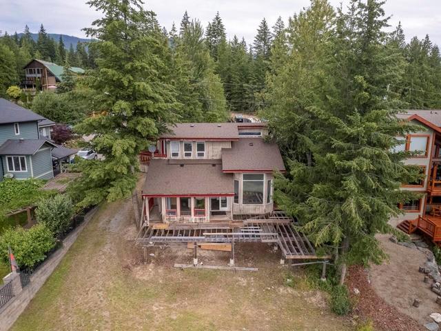 5190 Celista Place, House detached with 3 bedrooms, 2 bathrooms and 6 parking in Columbia Shuswap F BC | Image 12