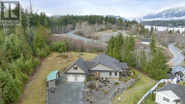 290 Tal Rd, House detached with 3 bedrooms, 3 bathrooms and 4 parking in Lake Cowichan BC | Image 48
