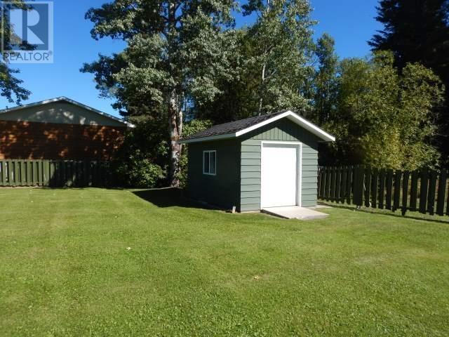 242 Gerow Drive, House detached with 3 bedrooms, 2 bathrooms and null parking in Burns Lake BC | Image 10