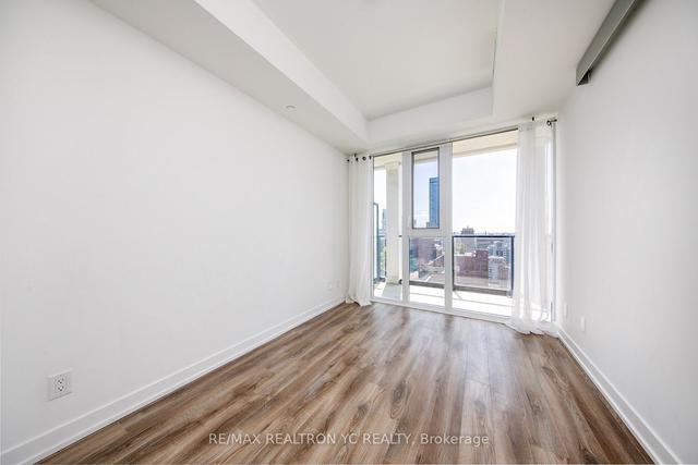 2414 - 20 Edward St, Condo with 1 bedrooms, 1 bathrooms and 0 parking in Toronto ON | Image 8