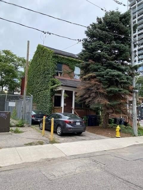 79 Ontario St, Home with 3 bedrooms, 2 bathrooms and 0 parking in Toronto ON | Image 1