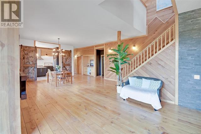 1597 Starbuck Lane, House detached with 9 bedrooms, 8 bathrooms and 12 parking in Nanaimo B BC | Image 10