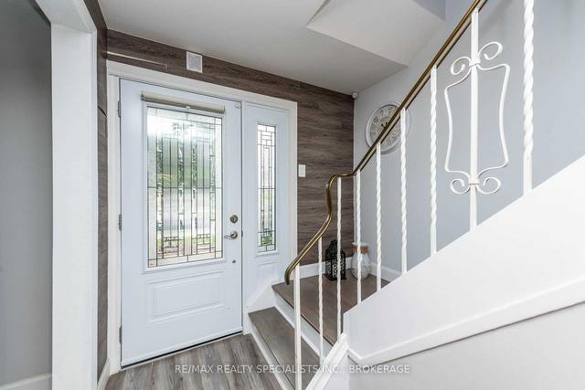 206 Mcmurchy Ave, House detached with 4 bedrooms, 2 bathrooms and 3 parking in Brampton ON | Image 38