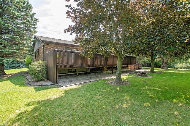9569 Ipperwash Road, House detached with 4 bedrooms, 2 bathrooms and null parking in Lambton Shores ON | Image 41
