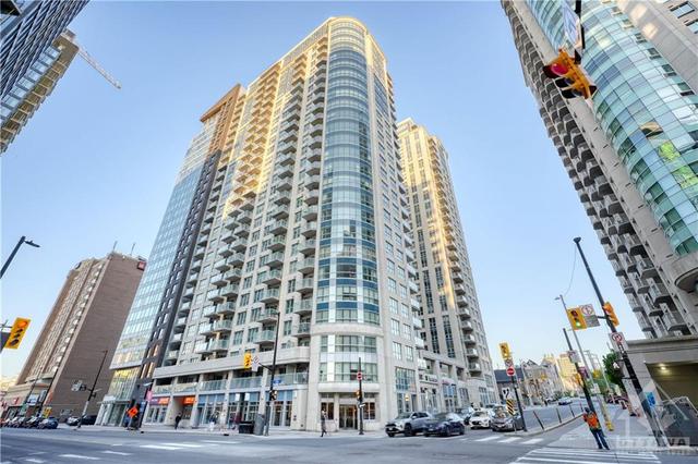 2103 - 242 Rideau Street, Condo with 1 bedrooms, 1 bathrooms and 1 parking in Ottawa ON | Image 1
