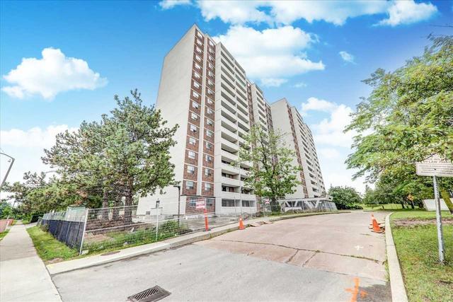 208 - 301 Prudential Dr, Condo with 3 bedrooms, 2 bathrooms and 1 parking in Toronto ON | Image 12