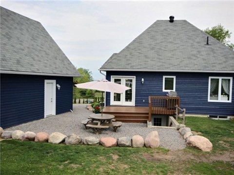 9815 Corkery Rd, House detached with 2 bedrooms, 2 bathrooms and 8 parking in Hamilton TP ON | Image 4
