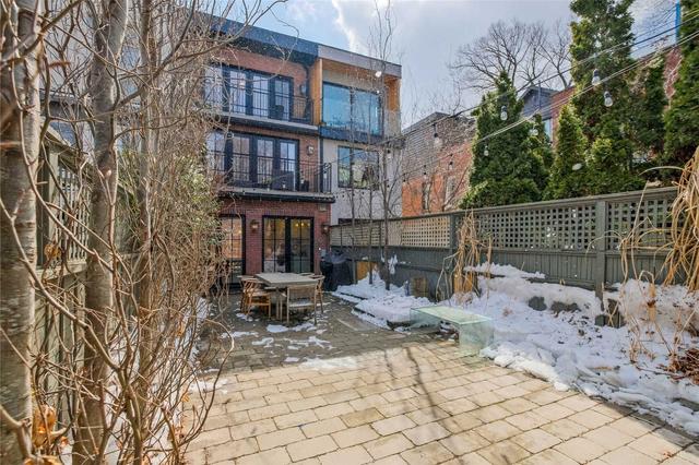 276 Carlton St, House attached with 4 bedrooms, 3 bathrooms and 1 parking in Toronto ON | Image 31