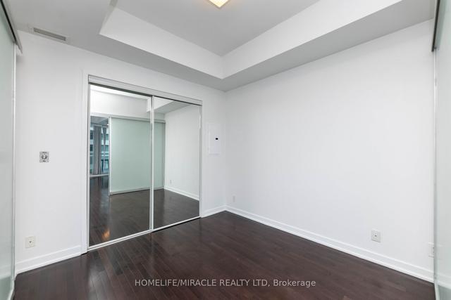 2901 - 14 York St, Condo with 3 bedrooms, 2 bathrooms and 1 parking in Toronto ON | Image 15