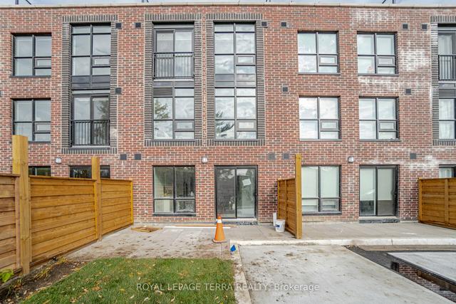 28 - 871 Sheppard Ave W, Townhouse with 3 bedrooms, 3 bathrooms and 1 parking in Toronto ON | Image 35