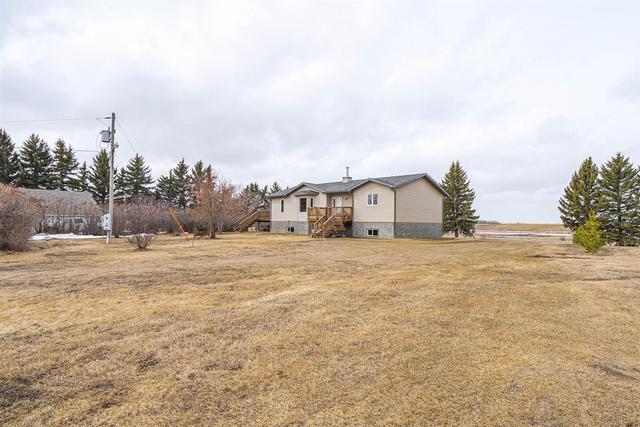 sw 29 48 26 3w, House detached with 3 bedrooms, 2 bathrooms and null parking in Wilton No. 472 SK | Image 1