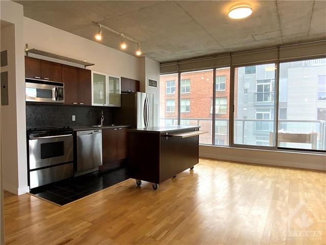 403 - 383 Cumberland Street, Condo with 2 bedrooms, 1 bathrooms and 1 parking in Ottawa ON | Image 6