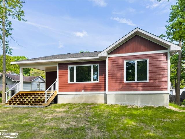 12 Margaret Street, House detached with 3 bedrooms, 2 bathrooms and null parking in Parry Sound ON | Image 36