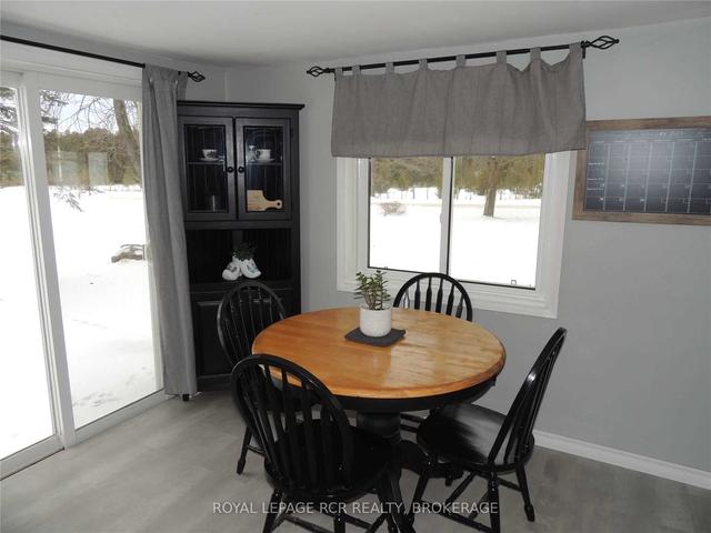 395618 Concession 2 Rd, House detached with 3 bedrooms, 1 bathrooms and 20 parking in West Grey ON | Image 2