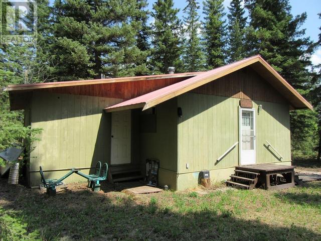 7551 Burgess Road, House detached with 2 bedrooms, 1 bathrooms and null parking in Cariboo L BC | Image 3