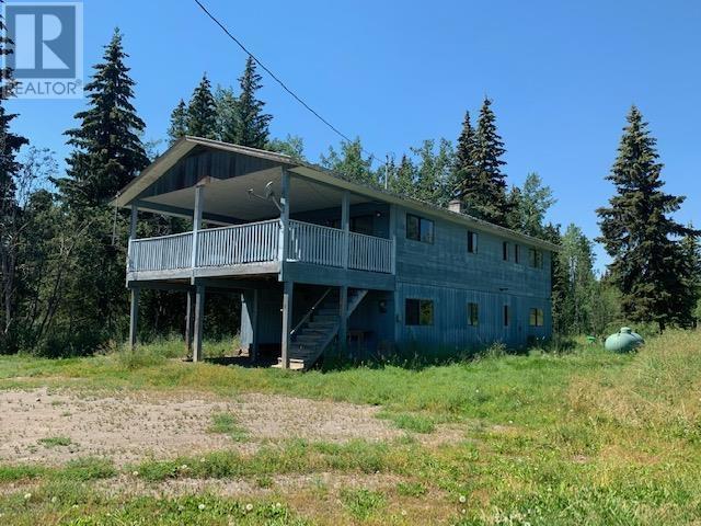 7506 Magnussen Road, House detached with 3 bedrooms, 2 bathrooms and null parking in Cariboo L BC | Image 2