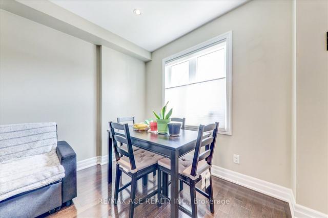 22 Coventry St, House attached with 3 bedrooms, 3 bathrooms and 1 parking in Toronto ON | Image 30