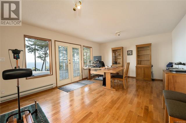 1215 Thomas Pl, House detached with 3 bedrooms, 3 bathrooms and 6 parking in Nanaimo B BC | Image 23