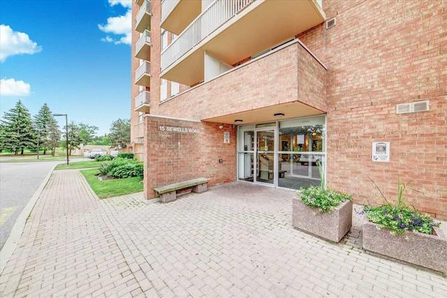 809 - 15 Sewells Rd, Condo with 2 bedrooms, 1 bathrooms and 1 parking in Toronto ON | Image 18