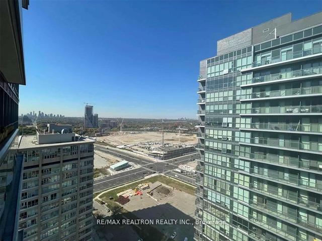 2704 - 2 Sonic Way, Condo with 1 bedrooms, 1 bathrooms and 1 parking in Toronto ON | Image 7