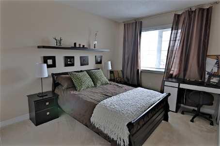 809 Sisler Ave, House semidetached with 3 bedrooms, 3 bathrooms and 3 parking in Newmarket ON | Image 7