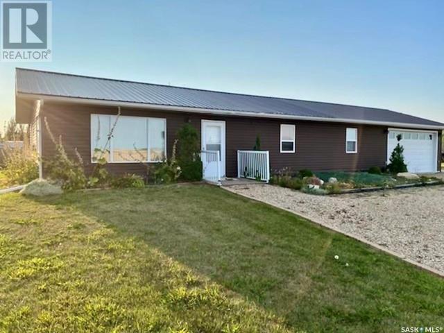 227 Cairns Avenue E, House detached with 2 bedrooms, 1 bathrooms and null parking in Melfort SK | Image 1